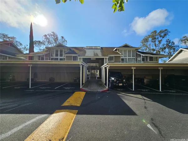 $585,000 | 95-270 Waikalani Drive, Unit L304, Mililani, HI 96789