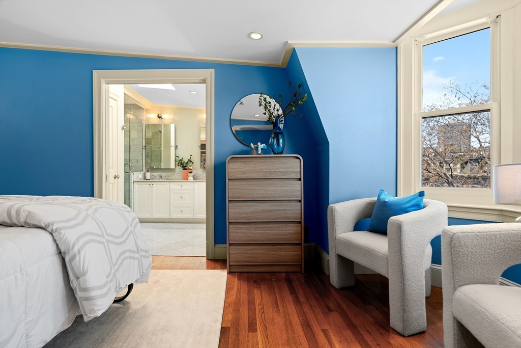 28 Rutland Square, Unit 3 Boston, MA 02118 - Photo 19 of 34 Gallery Image 19
