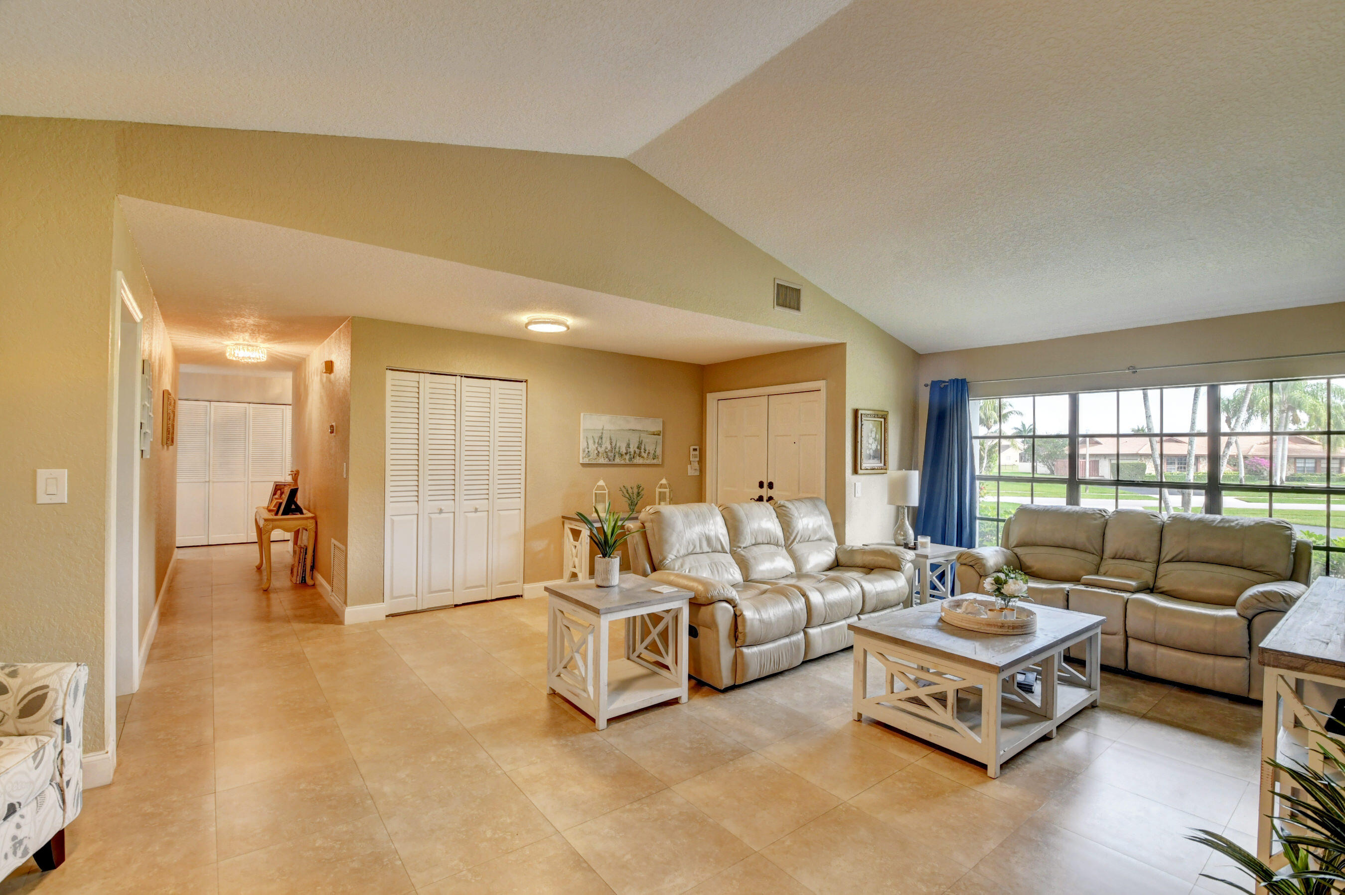 21655 Reflection Lane Boca Raton, FL 33428 - Photo 14 of 62 19_dsc_5223_4_5_6_7