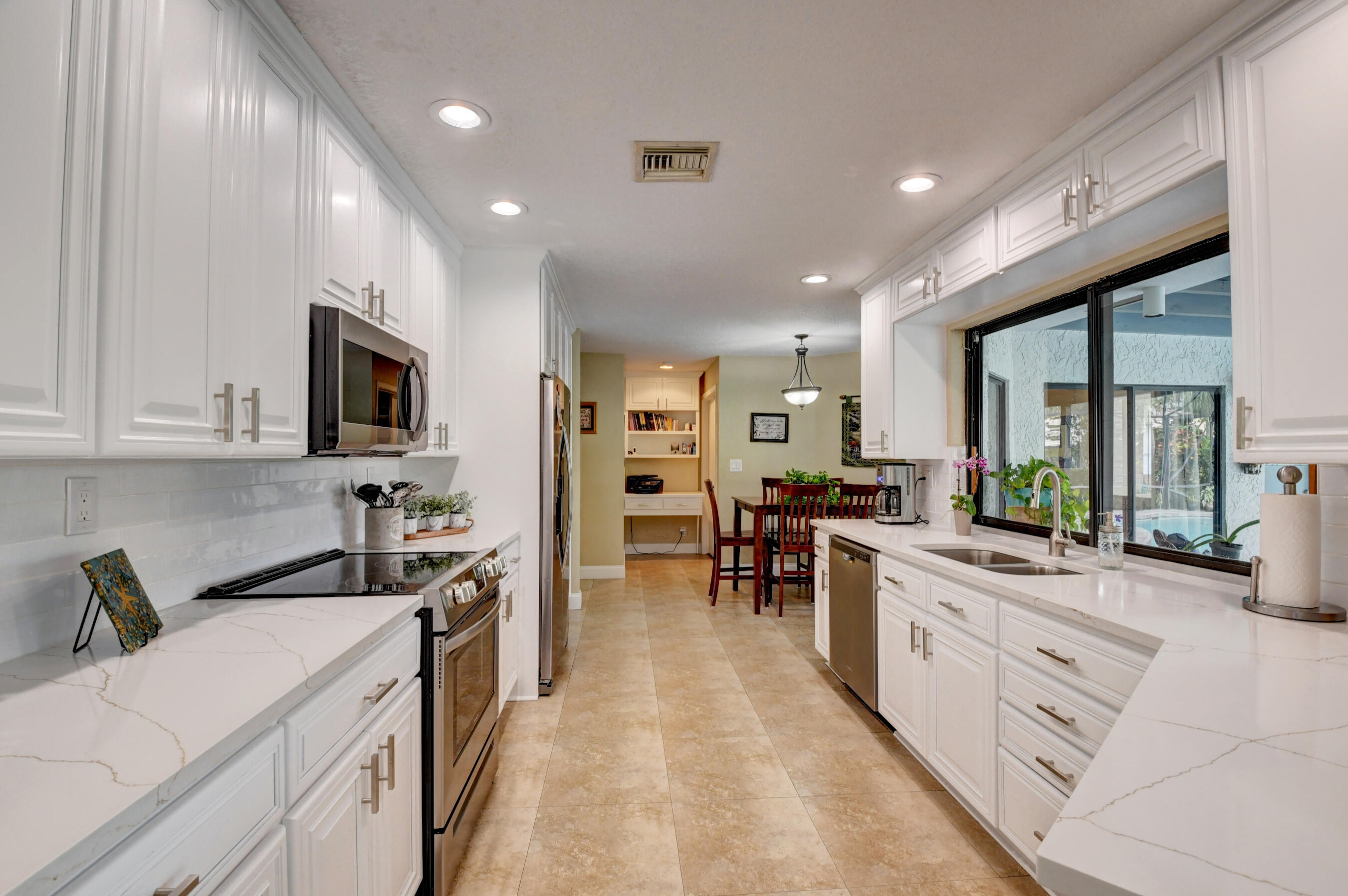 21655 Reflection Lane Boca Raton, FL 33428 - Photo 33 of 62 38_dsc_5368_69_70_71_72