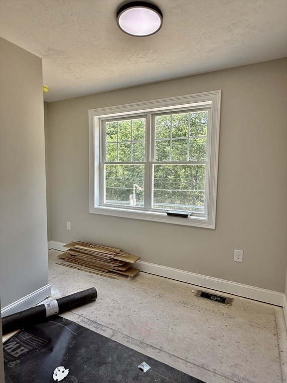 129 Old Westford Road Chelmsford, MA 01824 - Photo 18 of 29