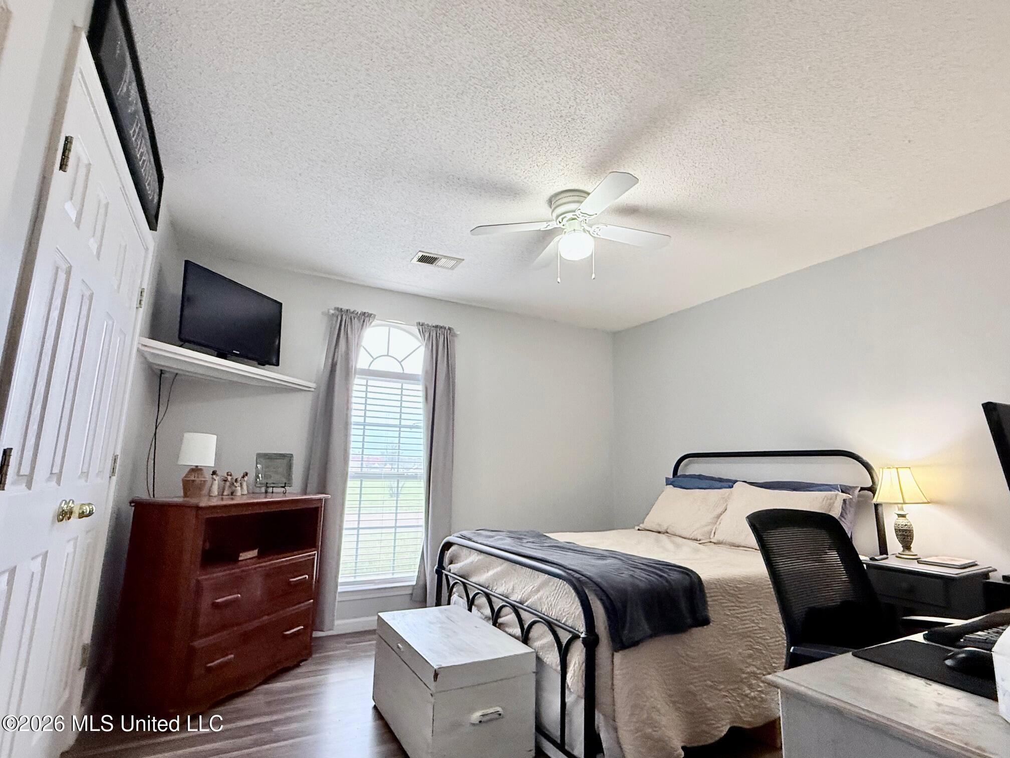 6761 Timber Point Circle Horn Lake, MS 38637 - Photo 13 of 21 Bedroom 2