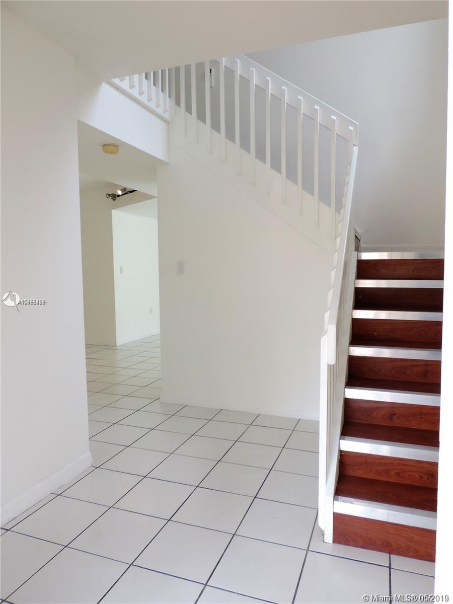 5091 Southwest 154th Place Miami, FL 33185 - Photo 2 of 27