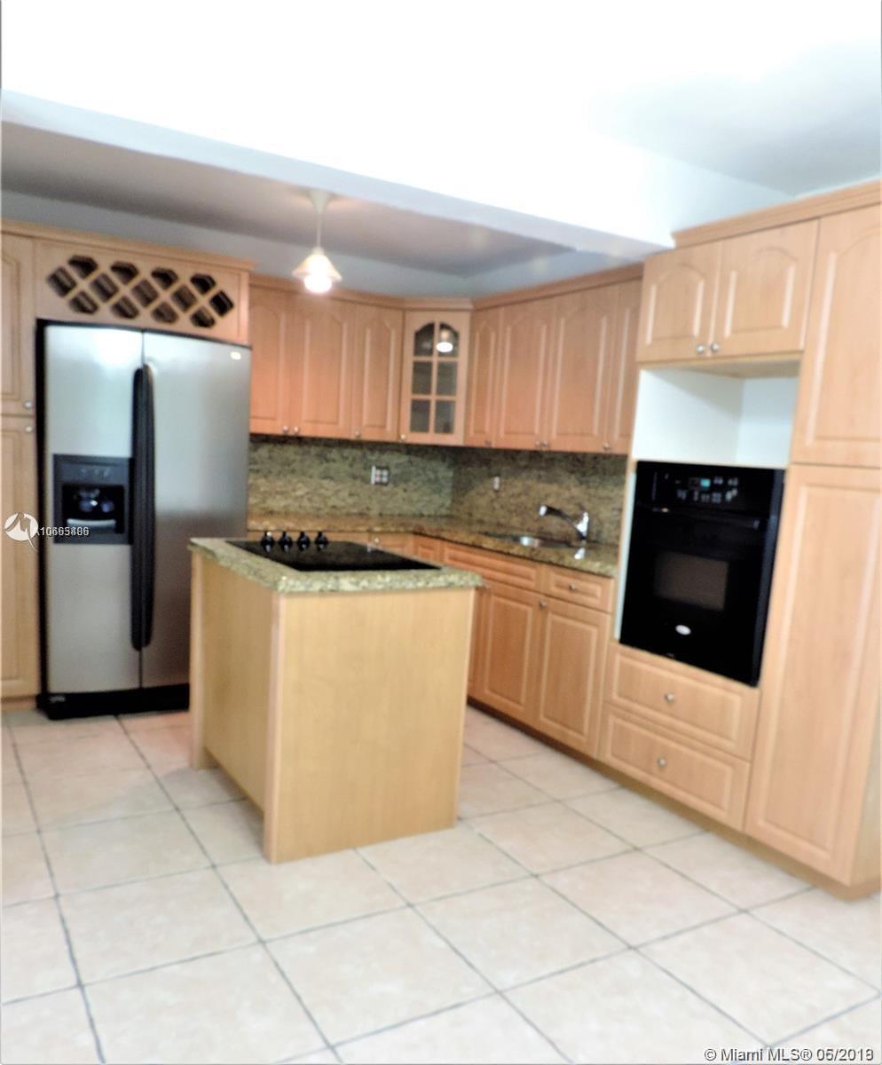 5091 Southwest 154th Place Miami, FL 33185 - Photo 7 of 27
