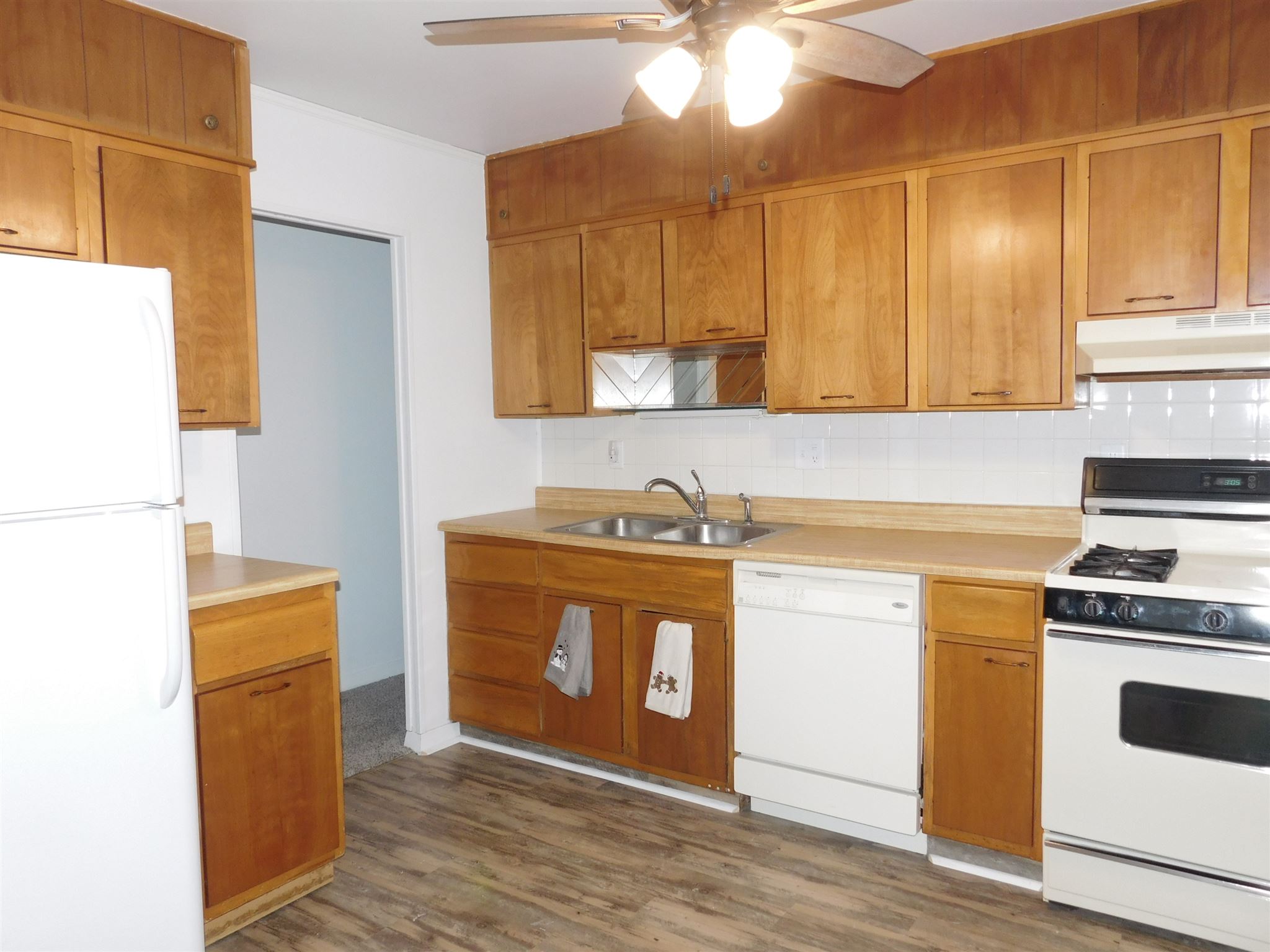 8505 West Pleasant Road Yorktown, IN 47396 - Photo 5 of 20 Gallery Image 5