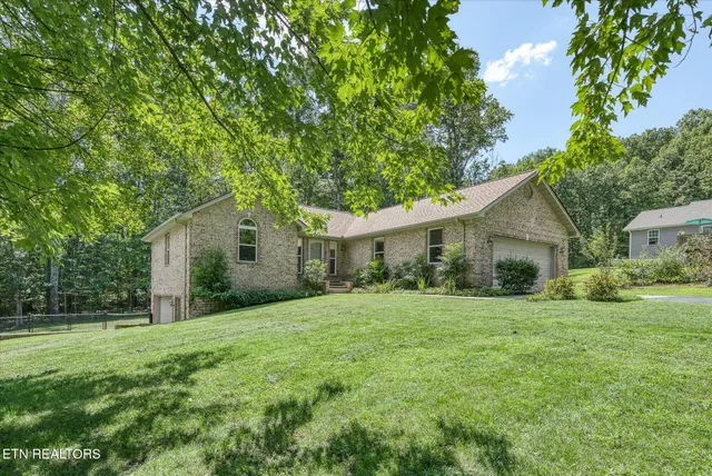 $389,000 | 3100 Crow Drive, Crossville, TN 38572