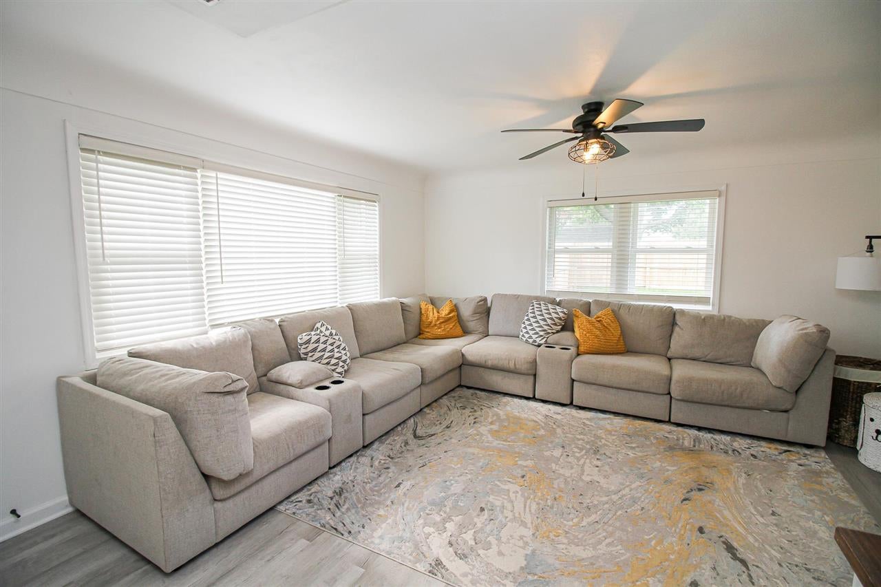 1125 Edgewood Road Northwest Cedar Rapids, IA 52405 - Photo 38 of 44 Gallery Image 38