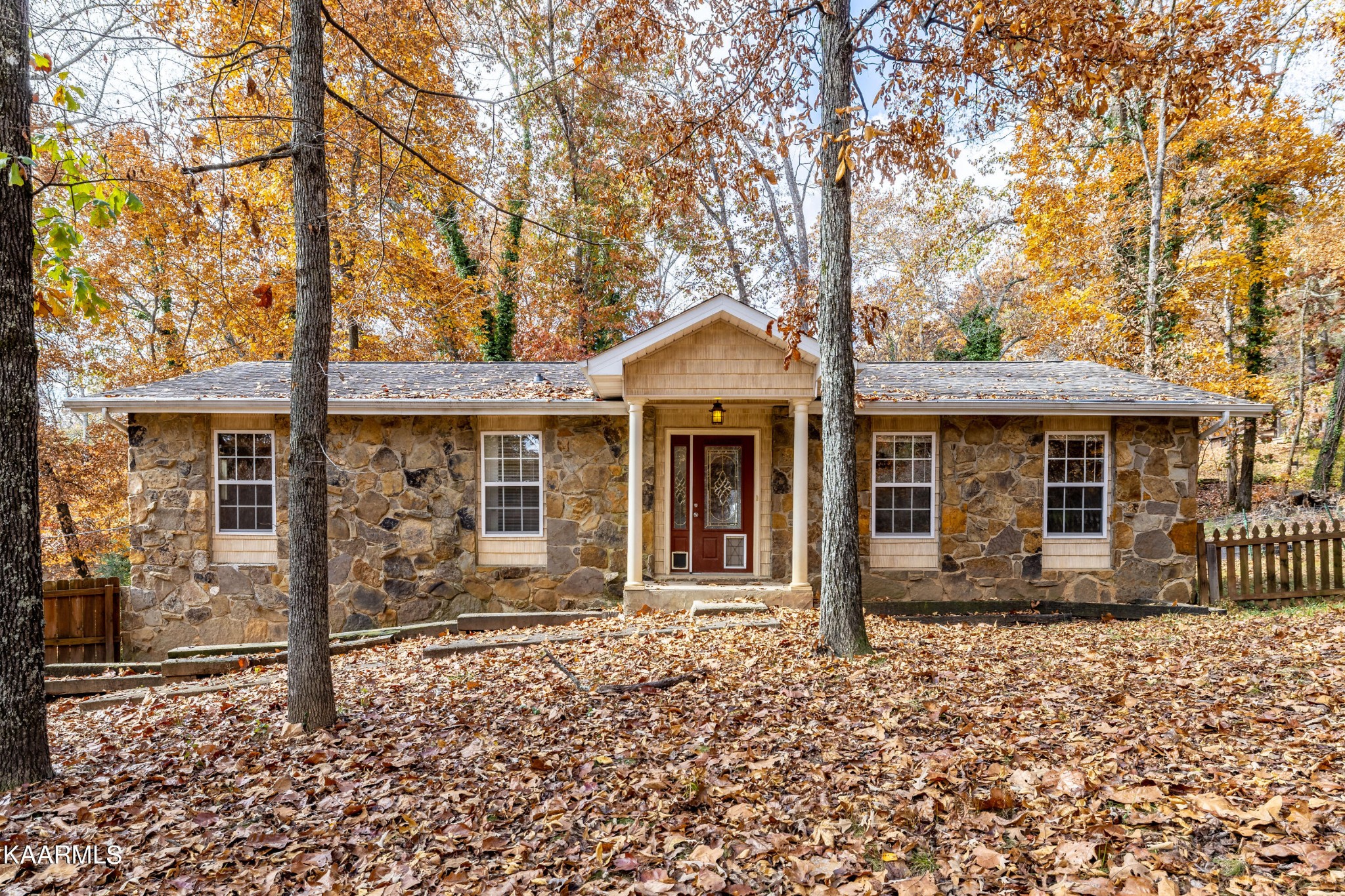 111 Netherlands Road Oak Ridge, TN 37830 - Photo 1 of 41 Gallery Image 1