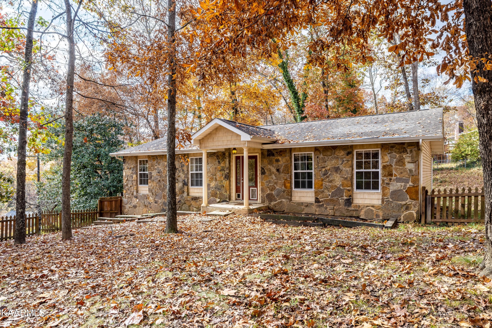 111 Netherlands Road Oak Ridge, TN 37830 - Photo 3 of 41 Gallery Image 3