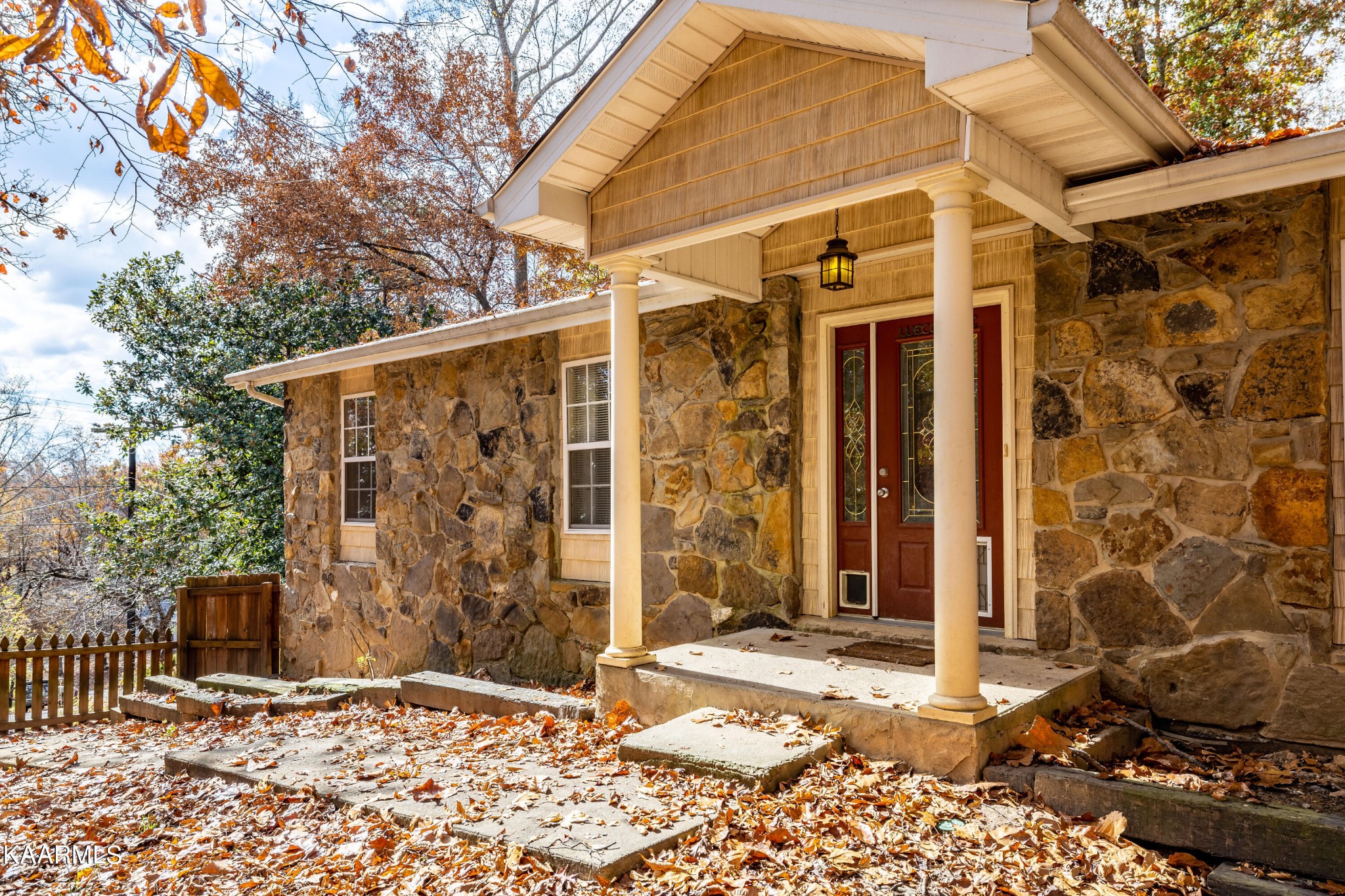 111 Netherlands Road Oak Ridge, TN 37830 - Photo 4 of 41 Gallery Image 4