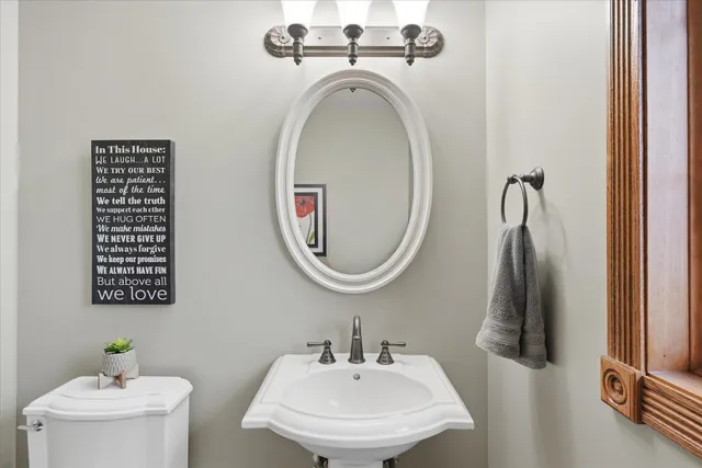 $675,000 | 30190 Quandam Lane, Center City, MN 55012