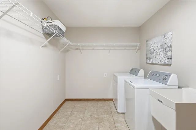 $650,000 | 30190 Quandam Lane, Center City, MN 55012