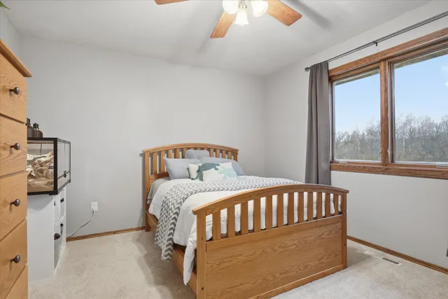 $650,000 | 30190 Quandam Lane, Center City, MN 55012