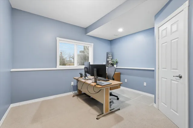 $675,000 | 30190 Quandam Lane, Center City, MN 55012