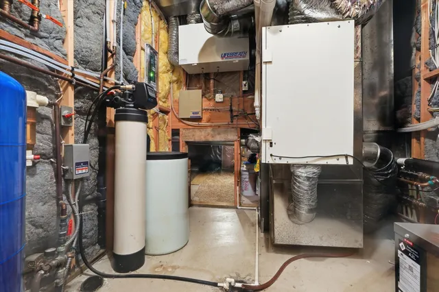 $650,000 | 30190 Quandam Lane, Center City, MN 55012