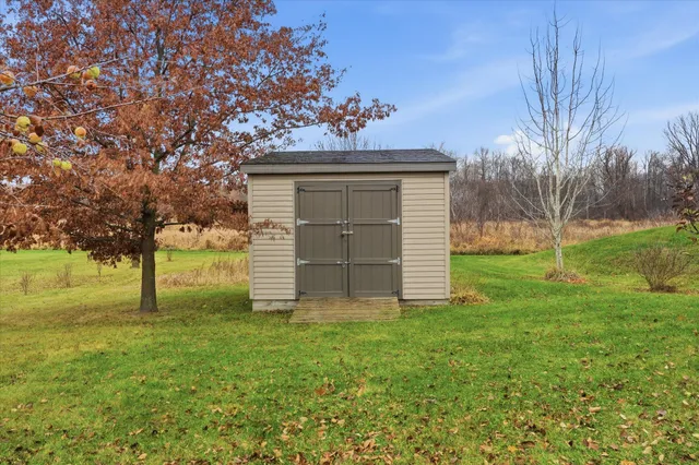 $650,000 | 30190 Quandam Lane, Center City, MN 55012