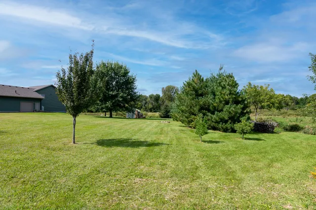 $675,000 | 30190 Quandam Lane, Center City, MN 55012