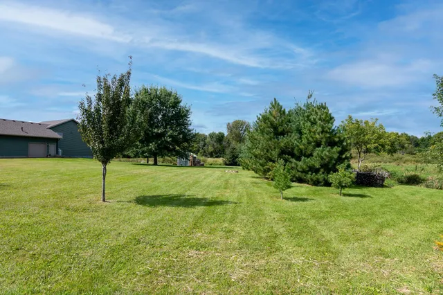 $650,000 | 30190 Quandam Lane, Center City, MN 55012