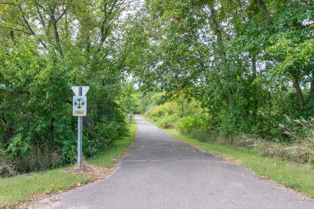 $675,000 | 30190 Quandam Lane, Center City, MN 55012