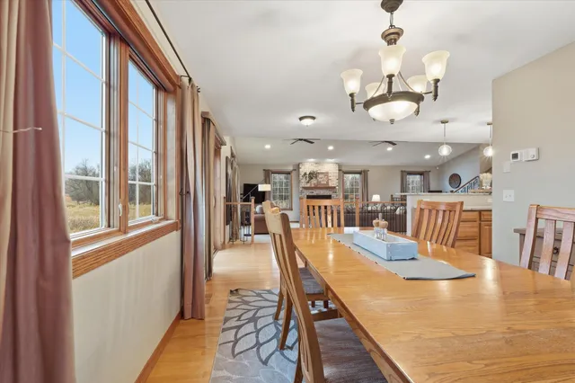 $650,000 | 30190 Quandam Lane, Center City, MN 55012