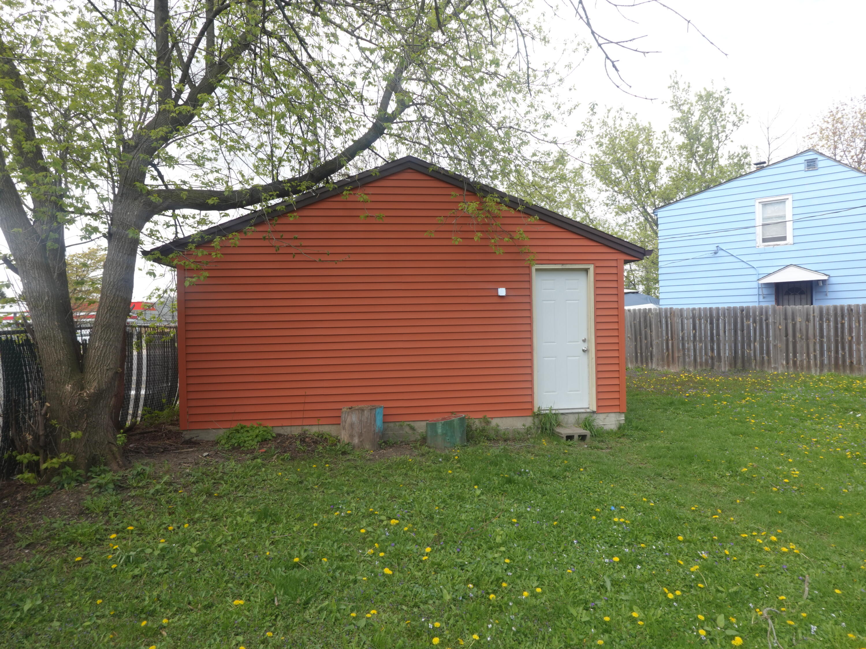 2619 West Linwal Lane Milwaukee, WI 53209 - Photo 5 of 21 DSC00018