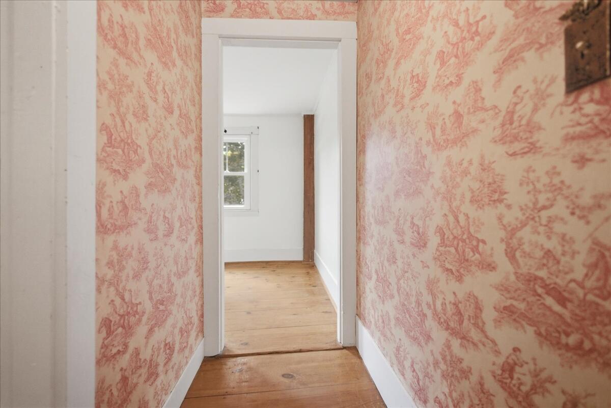 1135 Manchester Road Belgrade, ME 04917 - Photo 35 of 110 074-Hallway 06