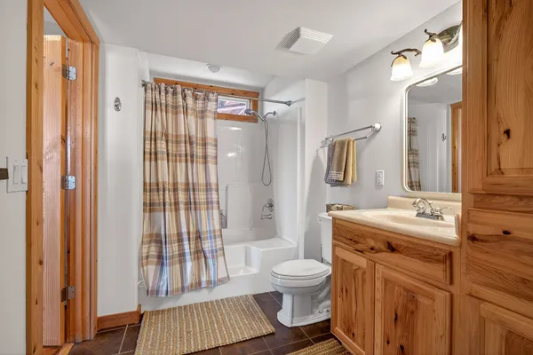 $599,900 | 300 Crest Drive, Smithville, TN 37166
