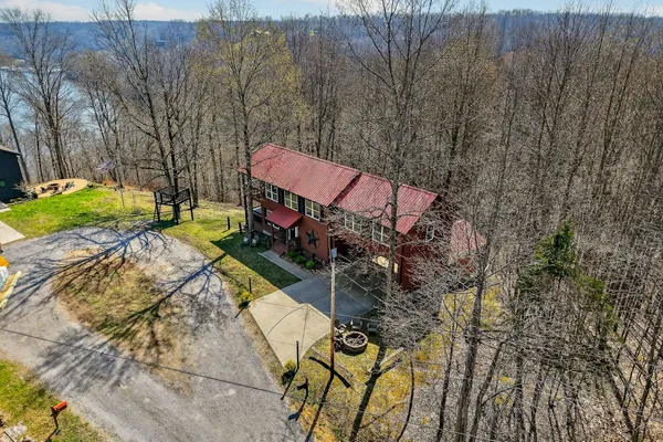 $599,900 | 300 Crest Drive, Smithville, TN 37166