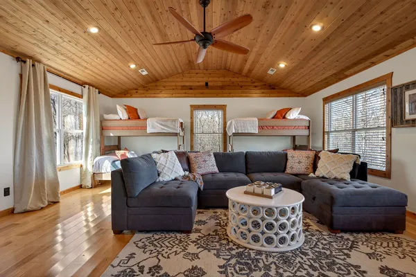 $599,900 | 300 Crest Drive, Smithville, TN 37166