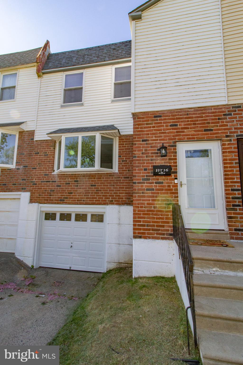 11716 Telfair Road Philadelphia, PA 19154 - Photo 2 of 23 Gallery Image 2