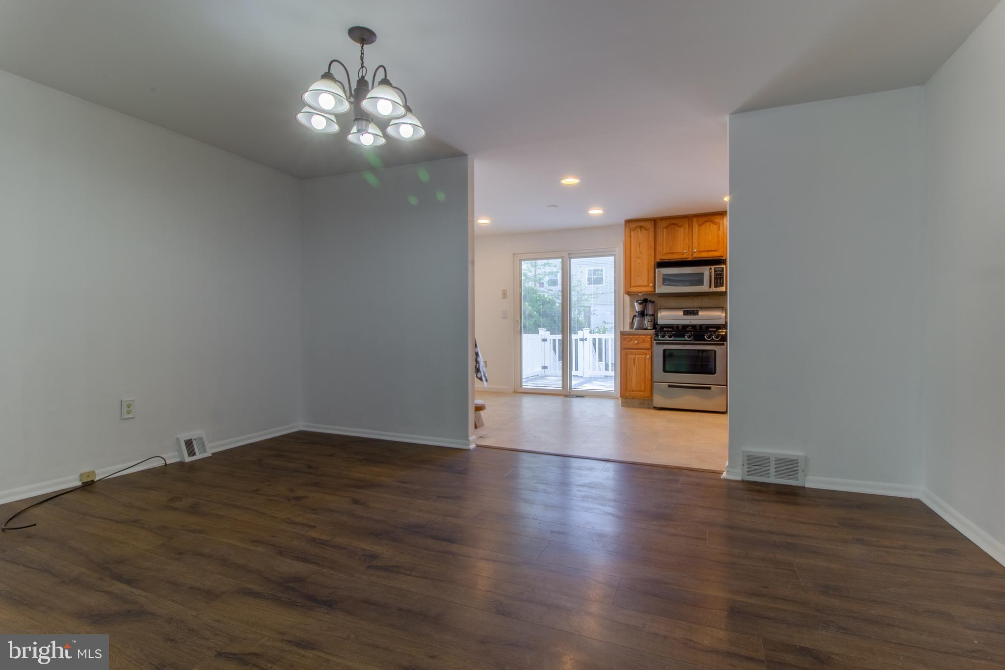 11716 Telfair Road Philadelphia, PA 19154 - Photo 3 of 23 Gallery Image 3