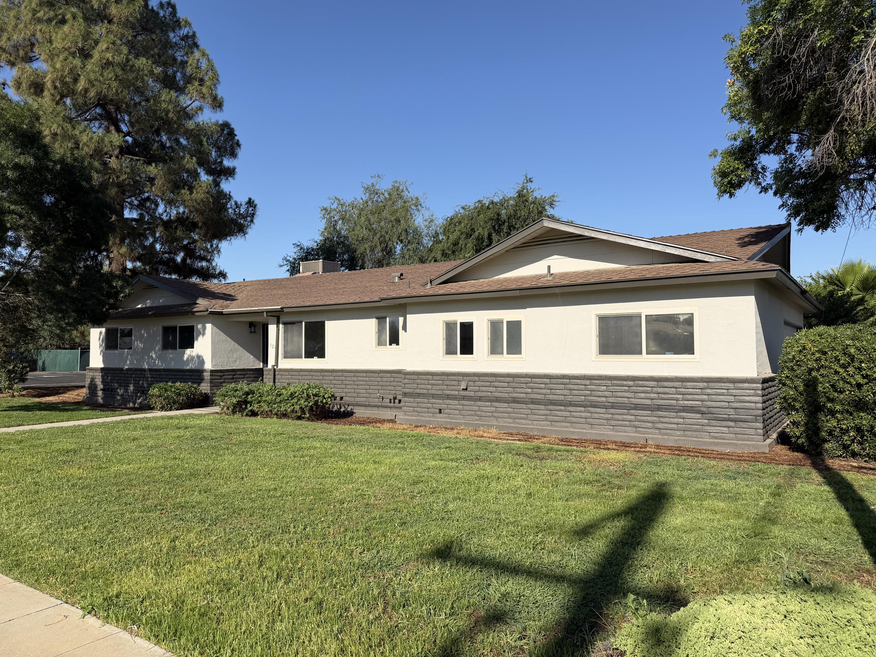 129 Vine Street Lemoore, CA 93245 - Photo 1 of 35