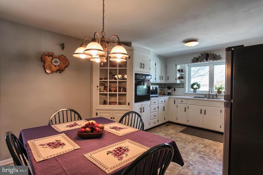 1790 Rohrerstown Road Lancaster, PA 17601 - Photo 14 of 38
