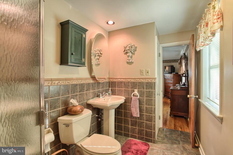 1790 Rohrerstown Road Lancaster, PA 17601 - Photo 26 of 38