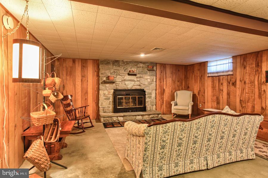 1790 Rohrerstown Road Lancaster, PA 17601 - Photo 27 of 38