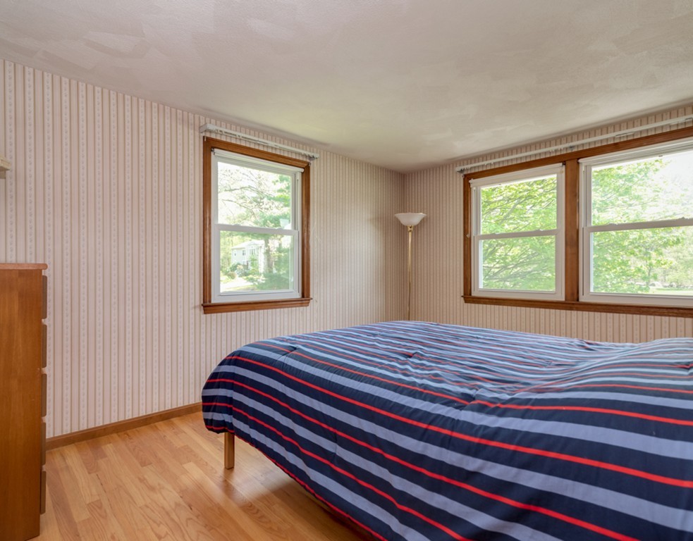 43 Dunster Road Bedford, MA 01730 - Photo 10 of 18 Gallery Image 10