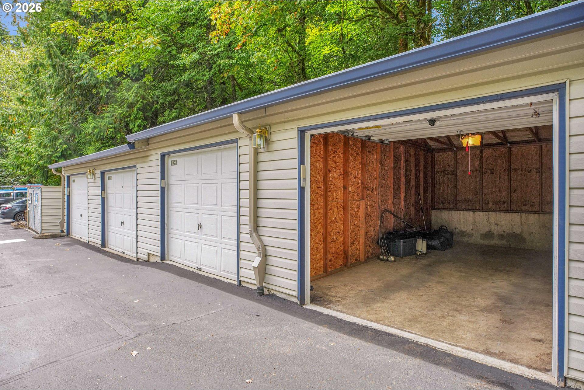 5130 Southwest Multnomah Boulevard, Unit L Portland, OR 97219 - Photo 37 of 48 Gallery Image 37