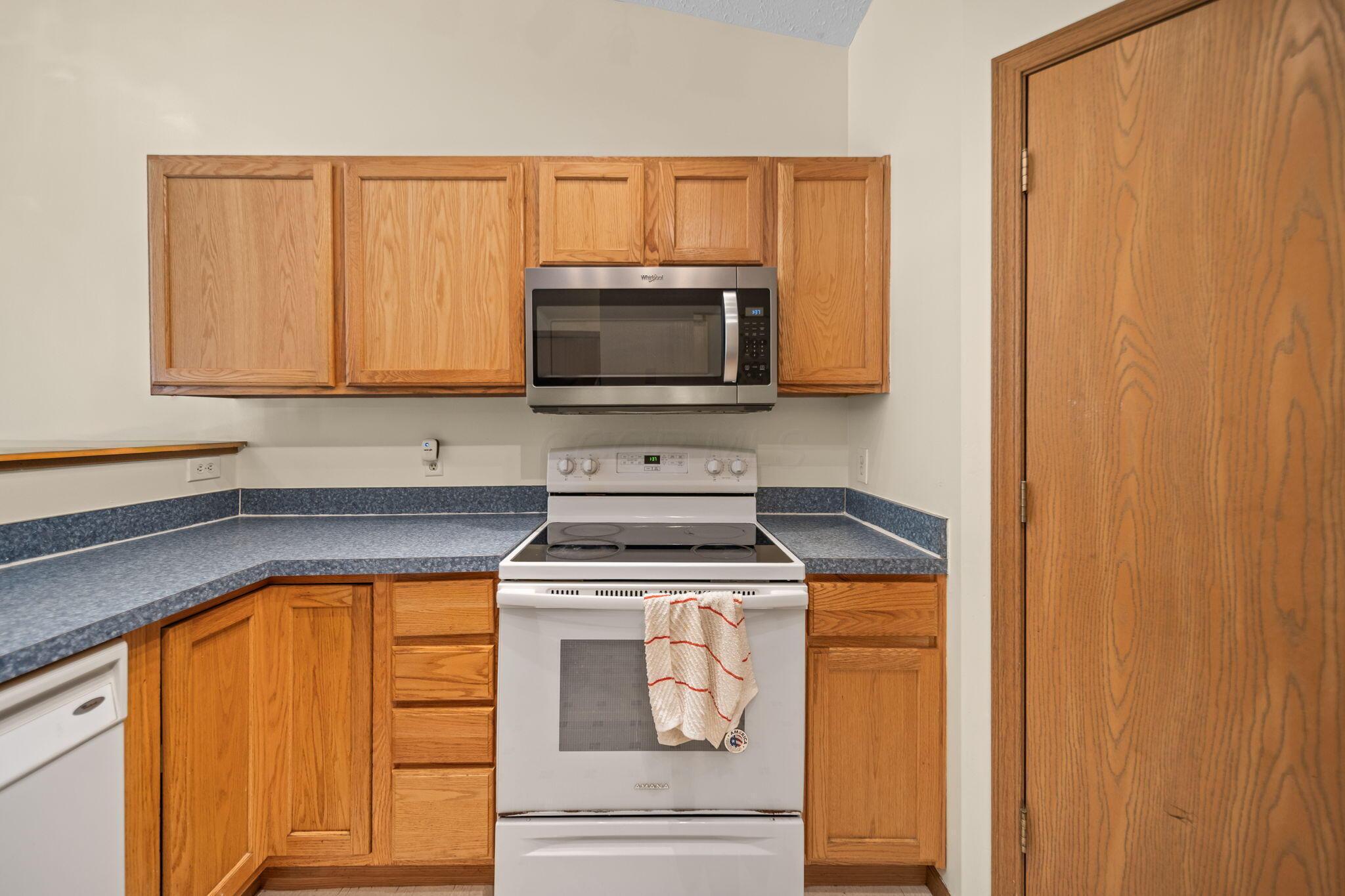 1521 October Ridge Court Columbus, OH 43223 - Photo 17 of 64 17-web-or-mls-DSC09638-2