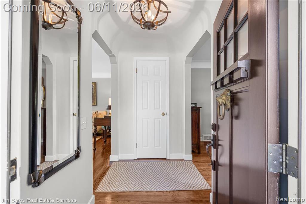 620 Neff Road Grosse Pointe, MI 48230 - Photo 4 of 40