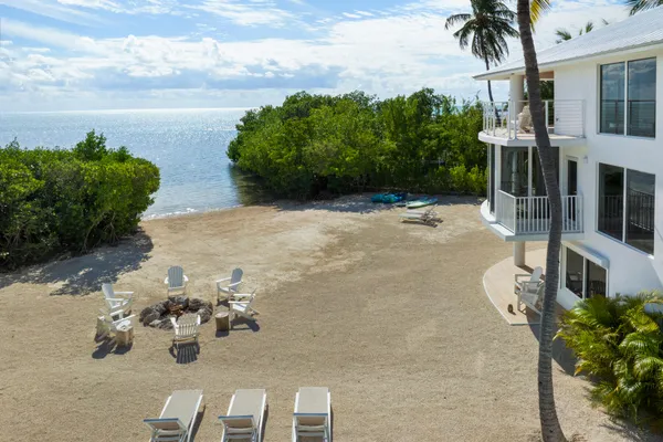 $6,750,000 | 83407 Old Highway, Islamorada, FL 33036
