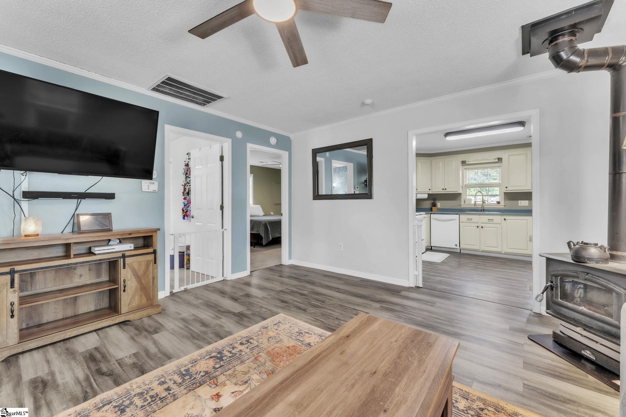 199 Williams Road Pelzer, SC 29669 - Photo 11 of 21