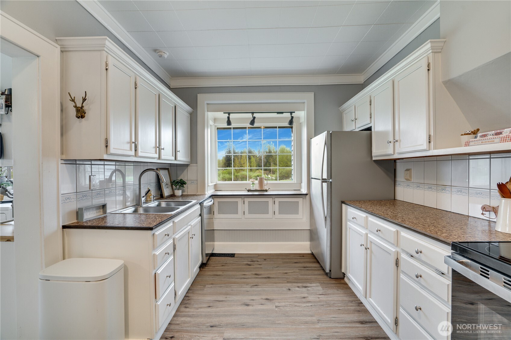 30721 Webster Road East Eatonville, WA 98328 - Photo 11 of 40