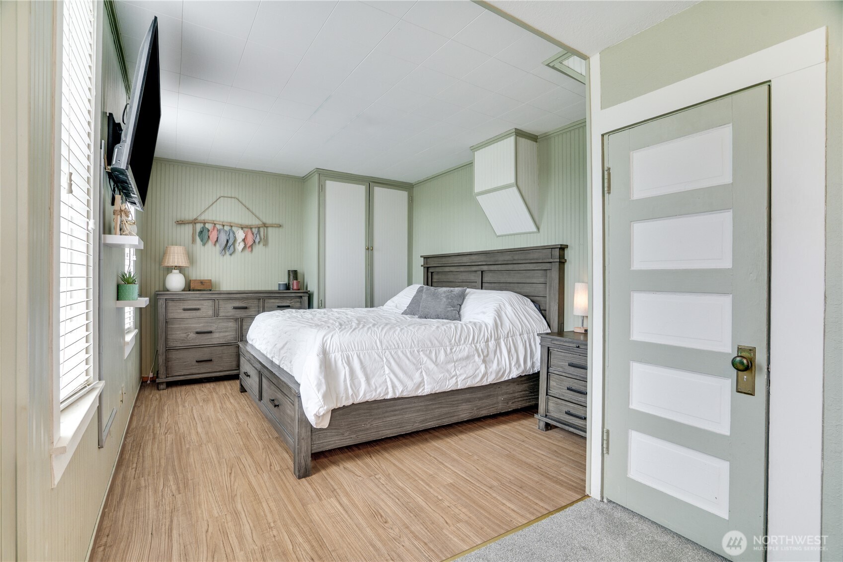 30721 Webster Road East Eatonville, WA 98328 - Photo 14 of 40