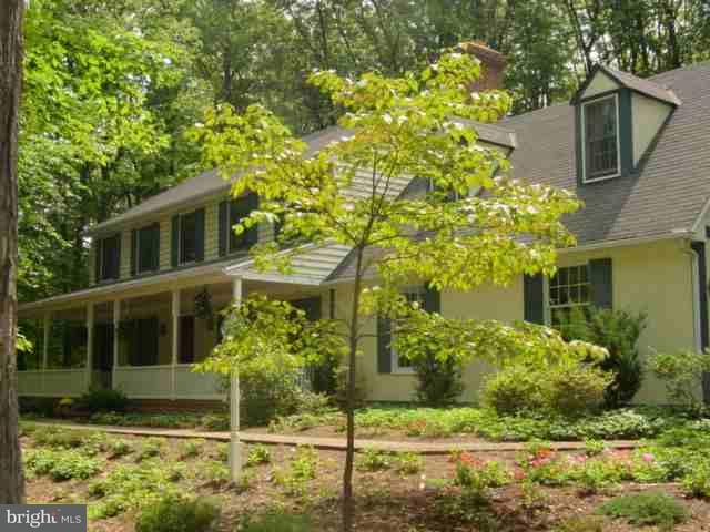 1299 Kuhn Road Boiling Springs, PA 17007 - Photo 1 of 9 Gallery Image 1
