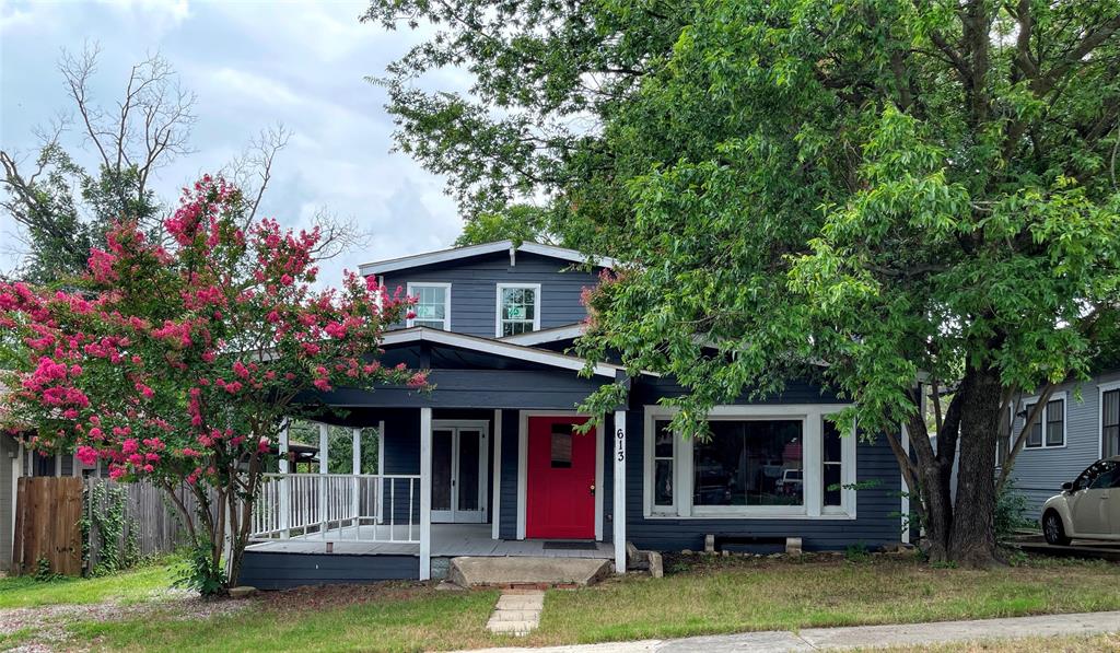 613 Northwest 5th Street Mineral Wells, TX 76067 - Photo 4 of 34 Front view of home.