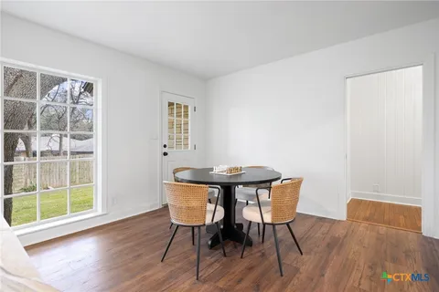 $430,000 | 615 West Royal Avenue, Temple, TX 76501