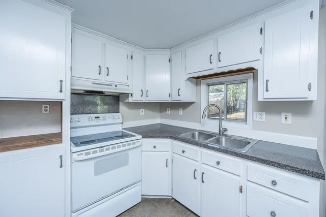 $355,000 | 1610 Pinecrest Road, Charleston, SC 29407