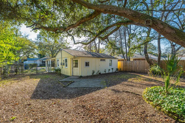 $355,000 | 1610 Pinecrest Road, Charleston, SC 29407