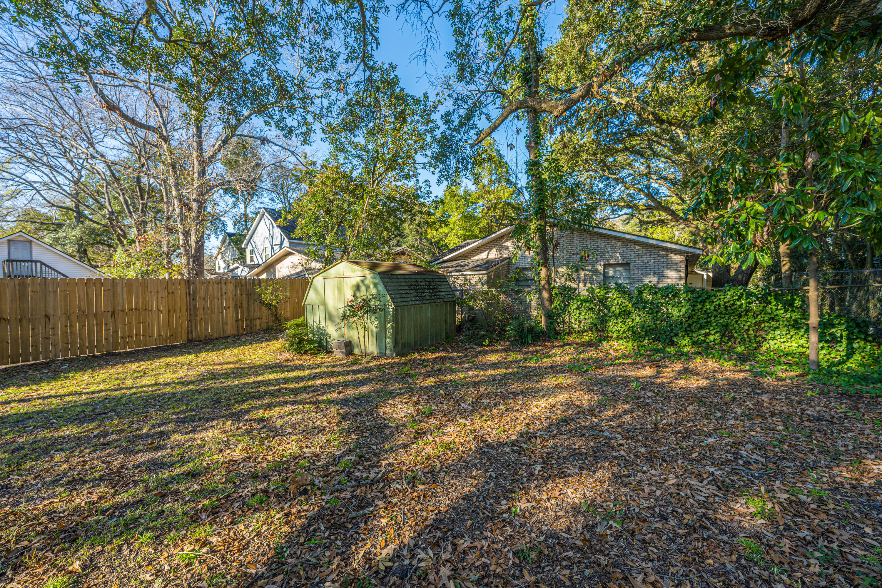 1610 Pinecrest Road Charleston, SC 29407 - Photo 9 of 33 1610PinecrestRd028