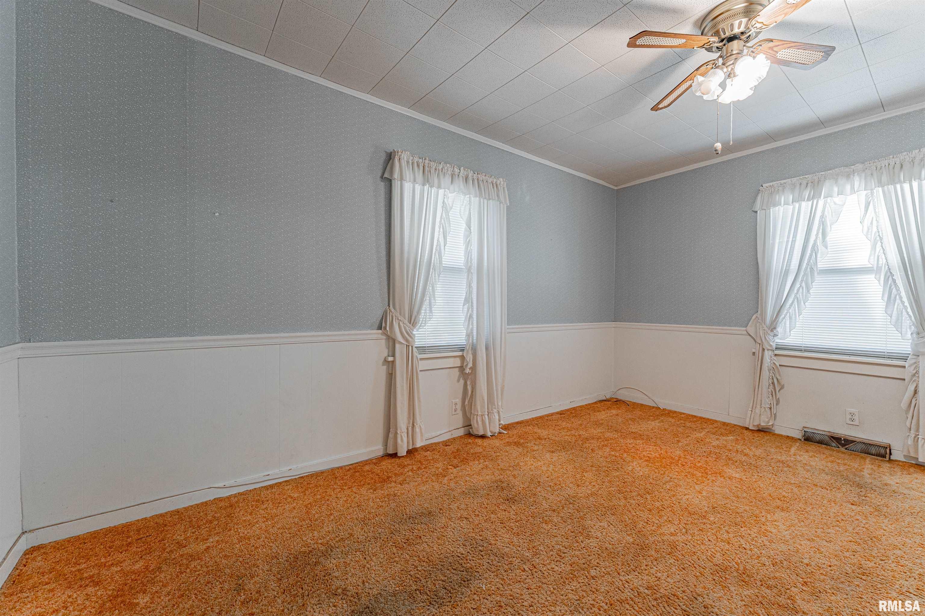 304 Kennedy Road Elkhart, IL 62634 - Photo 17 of 23